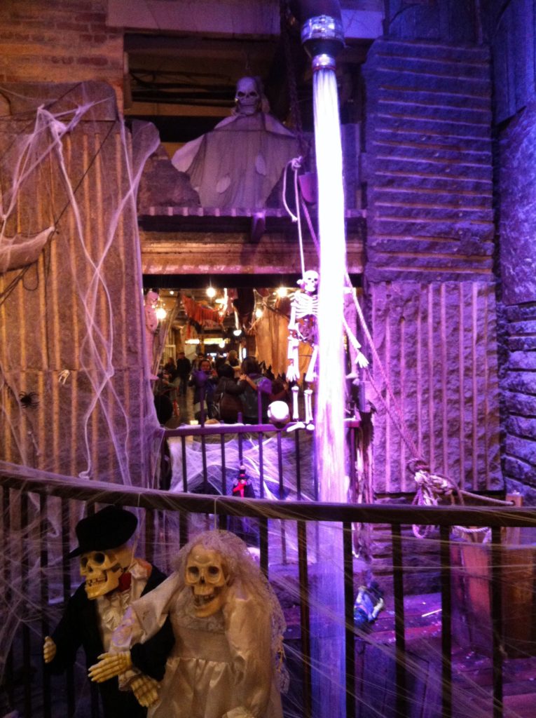 halloween-chelsea-market